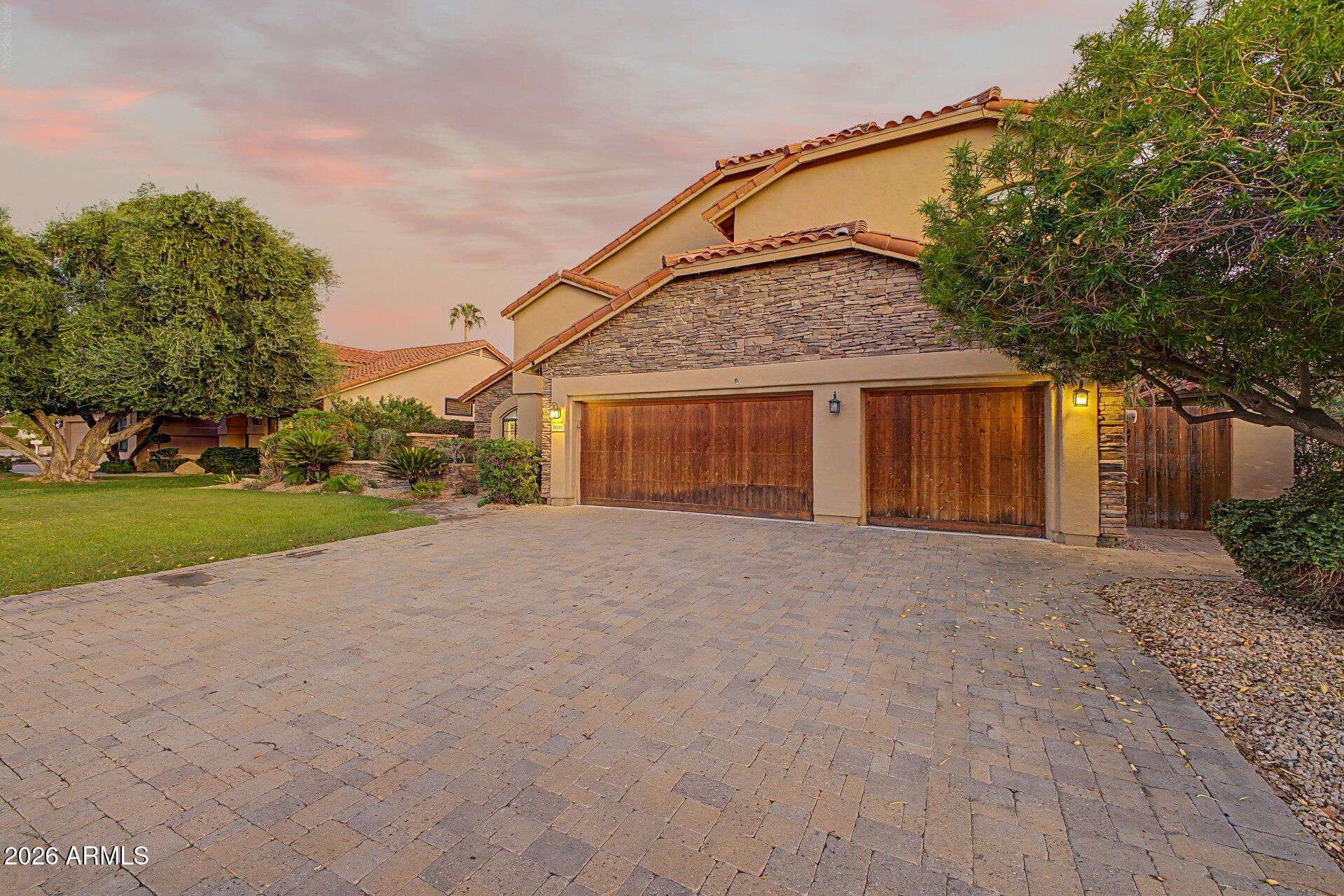 10743 E SAN SALVADOR Drive