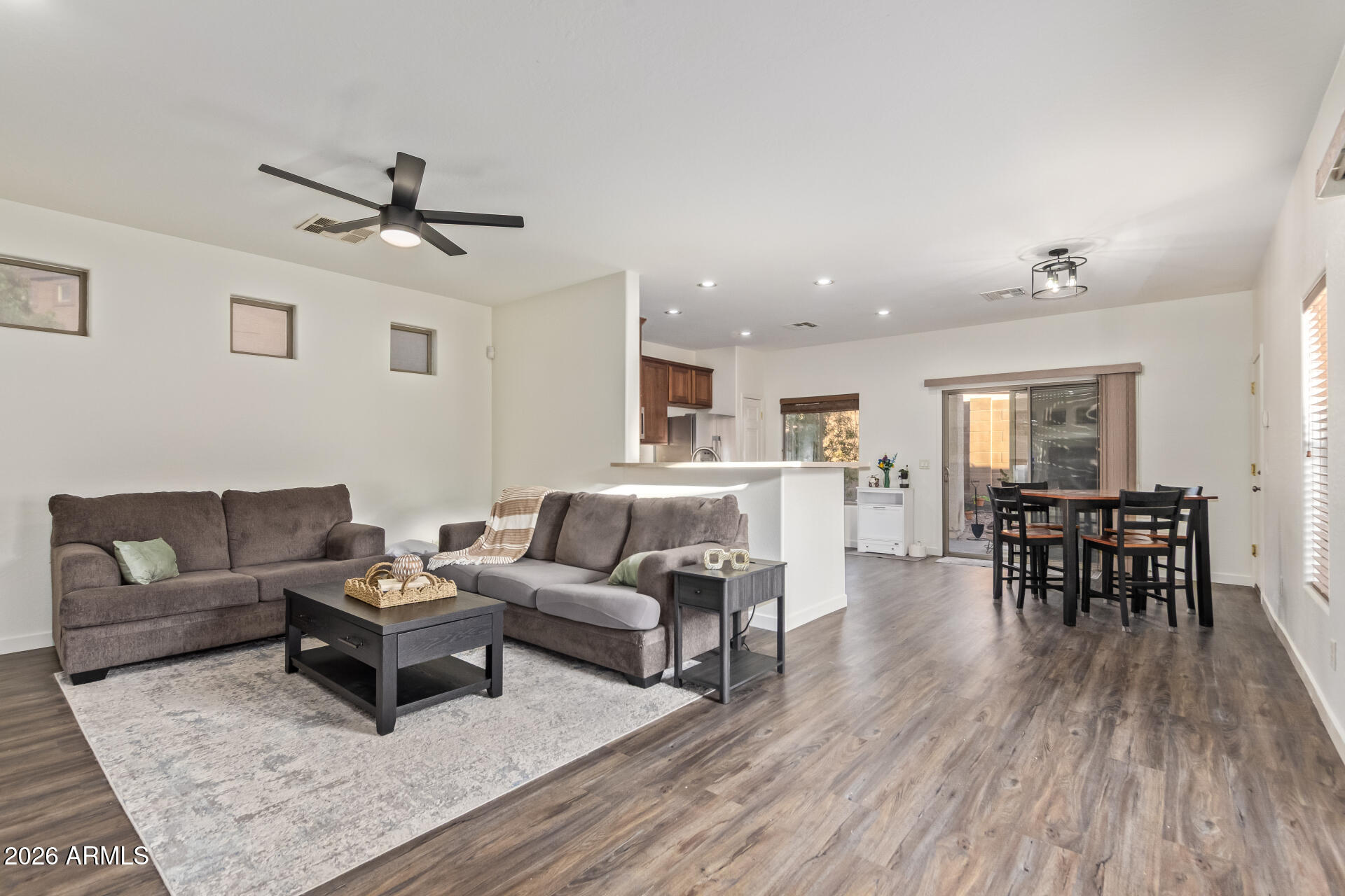 2635 E CHESTER Drive