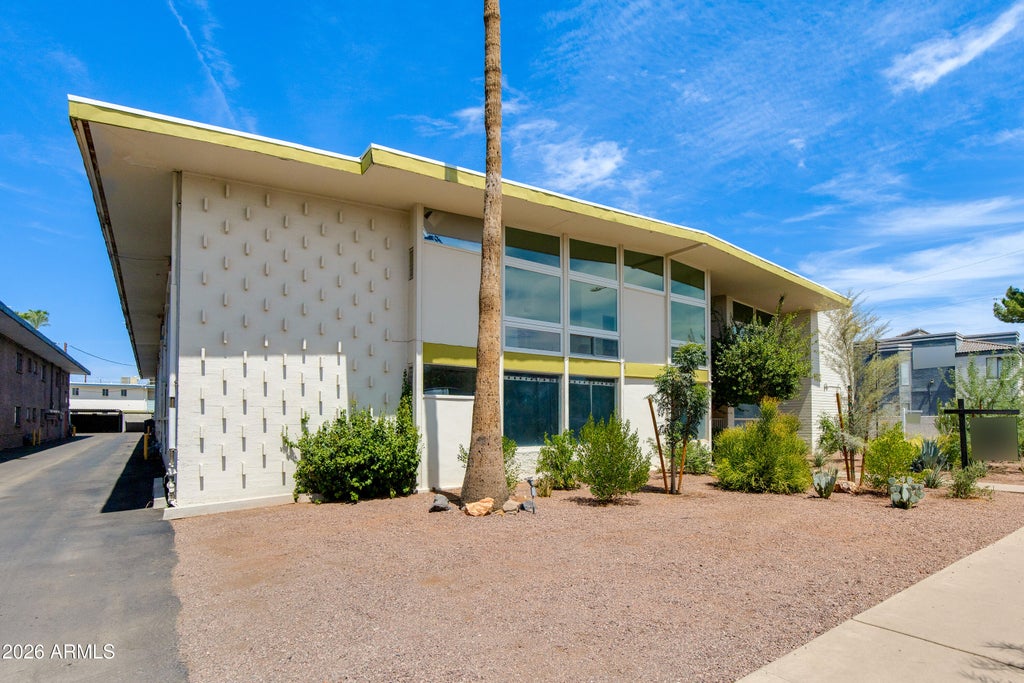 Photo of 102 W Maryland Avenue #C1, Phoenix, AZ 85013 (MLS # 7071969)
