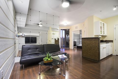 Photo of 1701 E Colter Street #203, Phoenix, AZ 85016 (MLS # 6971831)