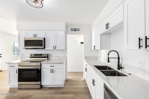 1346 N 41ST Avenue Phoenix AZ 85009