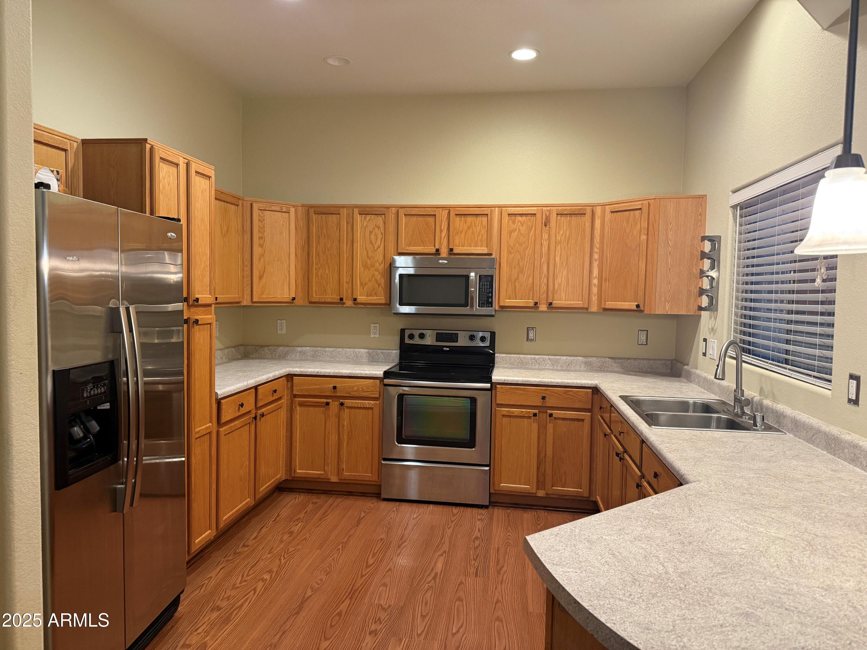 15825 N HIDDEN VALLEY Lane