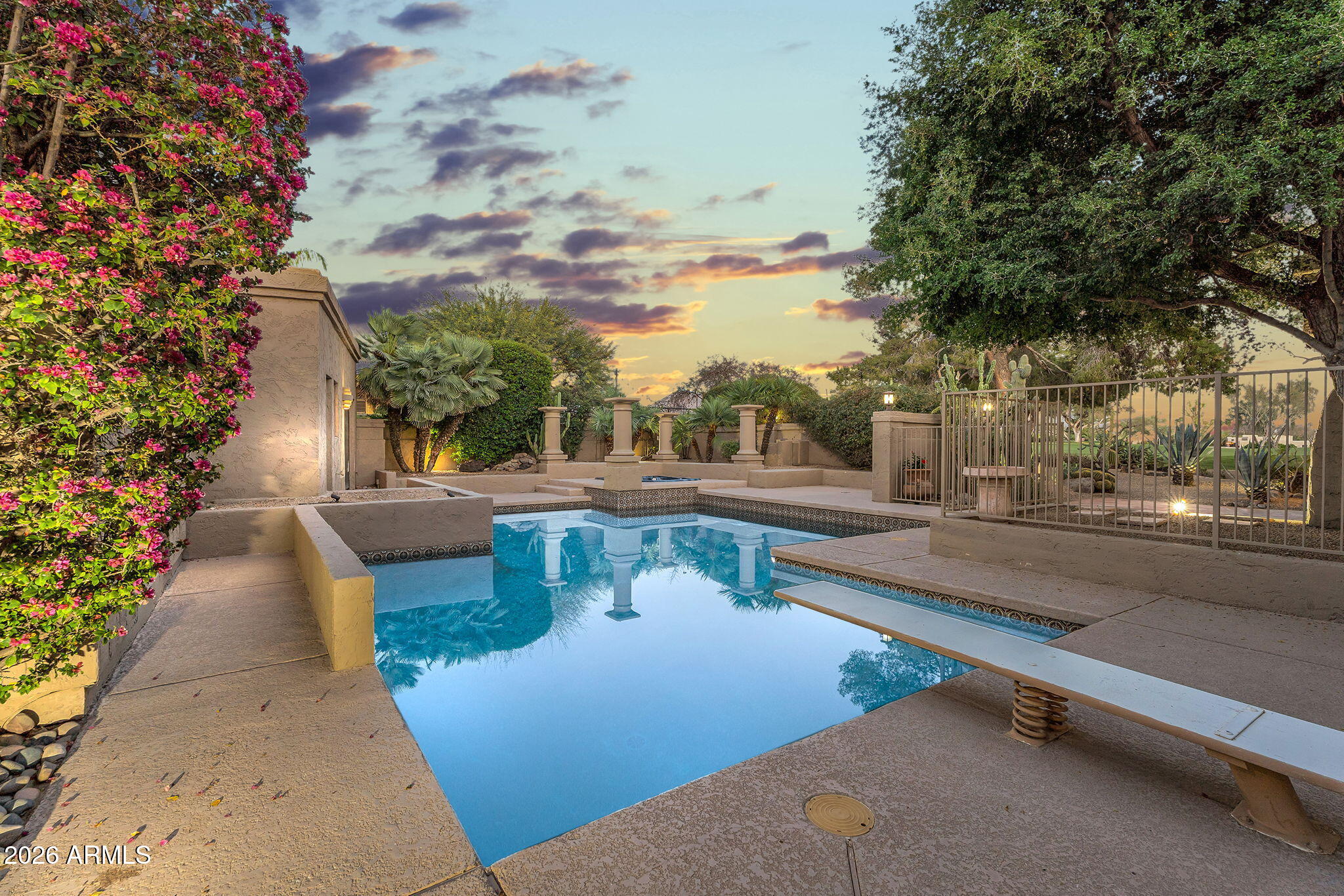 8320 E CALLE DE ALEGRIA --