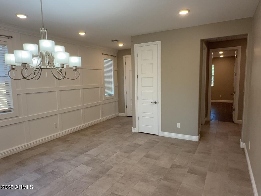 9135 W MINNEZONA Avenue