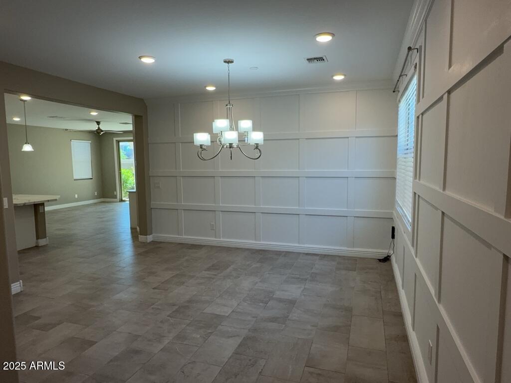 9135 W MINNEZONA Avenue