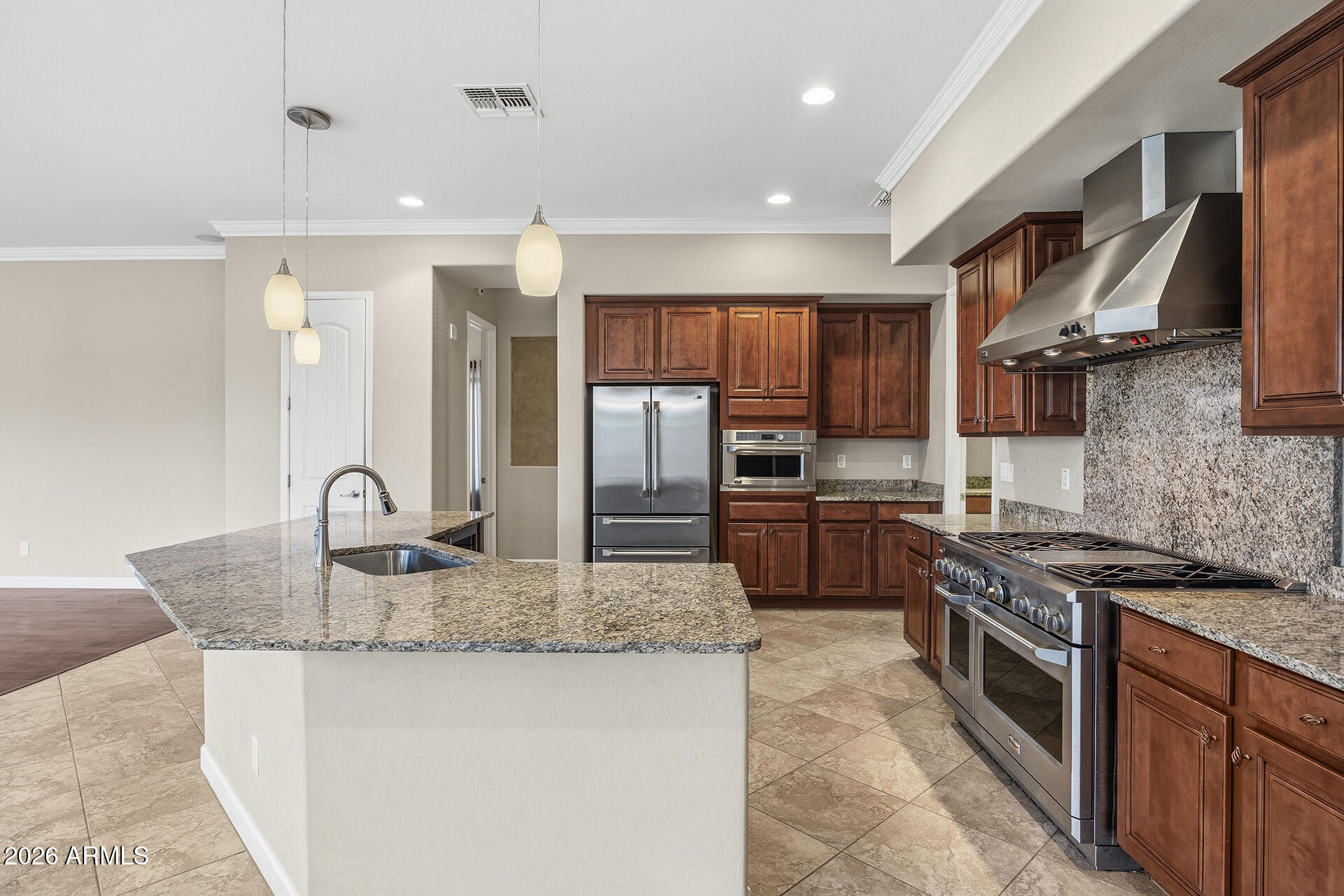 6101 E SIENNA BOUQUET Place