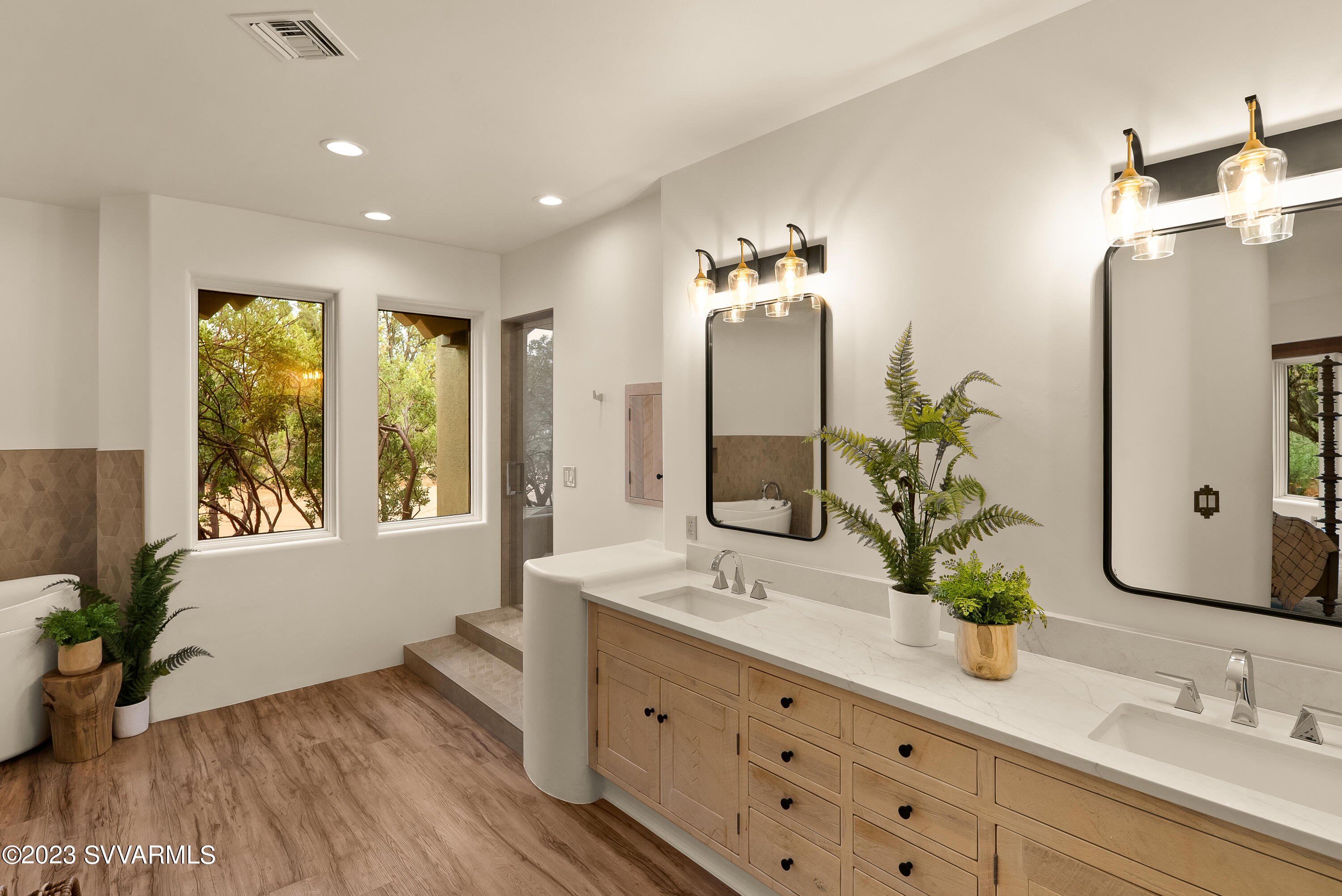 Foothills N - Residential
