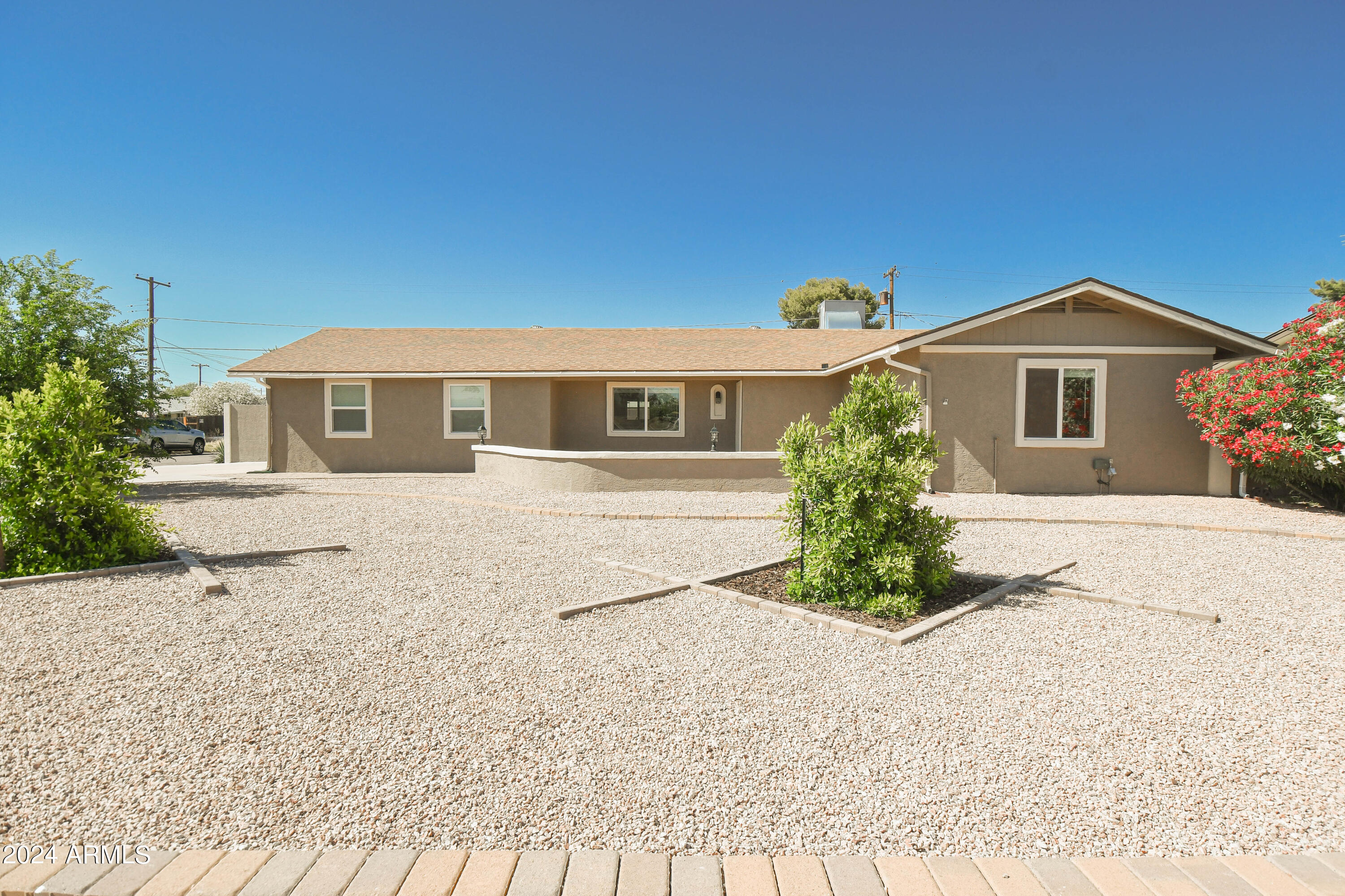 8702 E BOISE Street