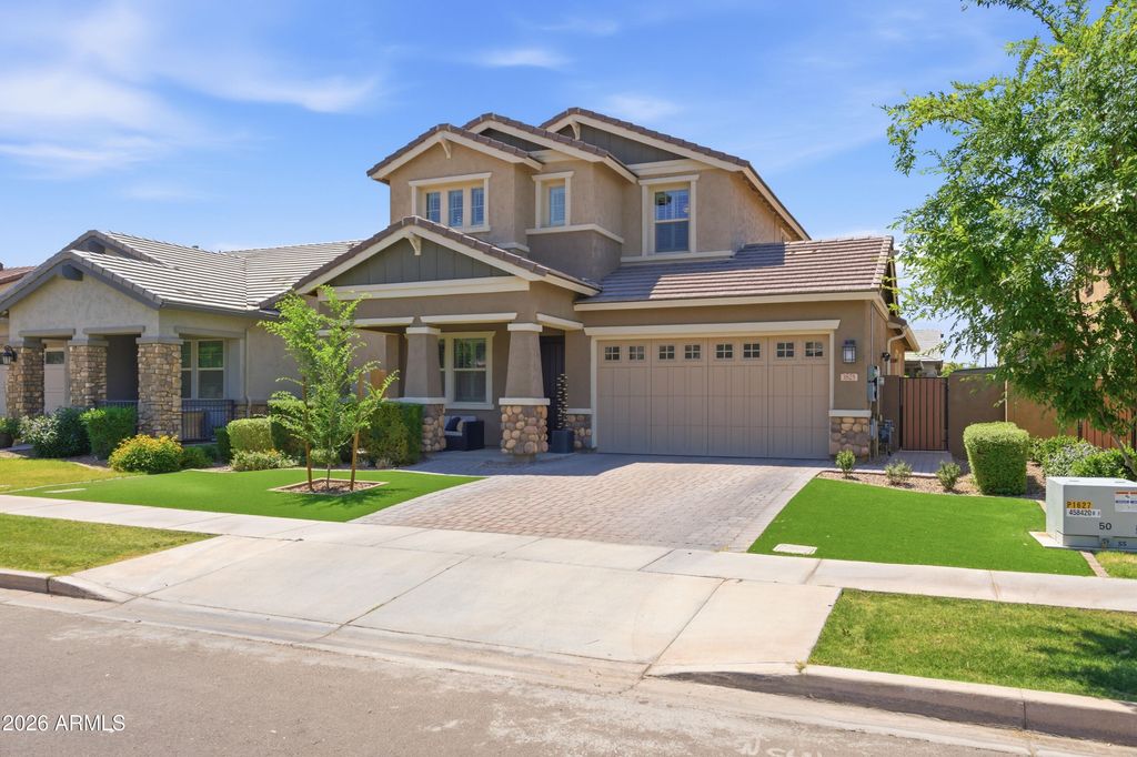 Photo of 3825 E Arabian Drive, Gilbert, AZ 85296 (MLS # 7026321)