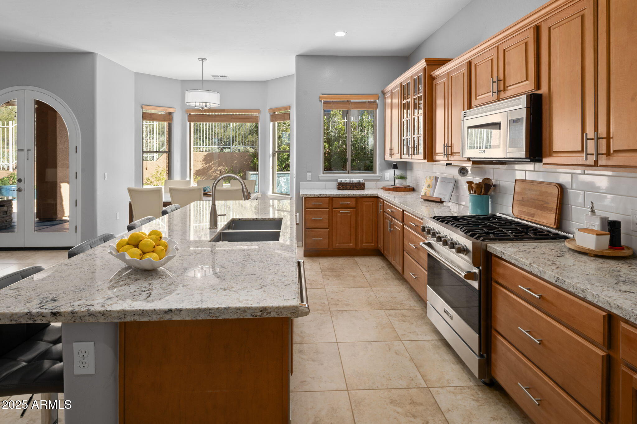 35511 N VIA TRAMONTO --