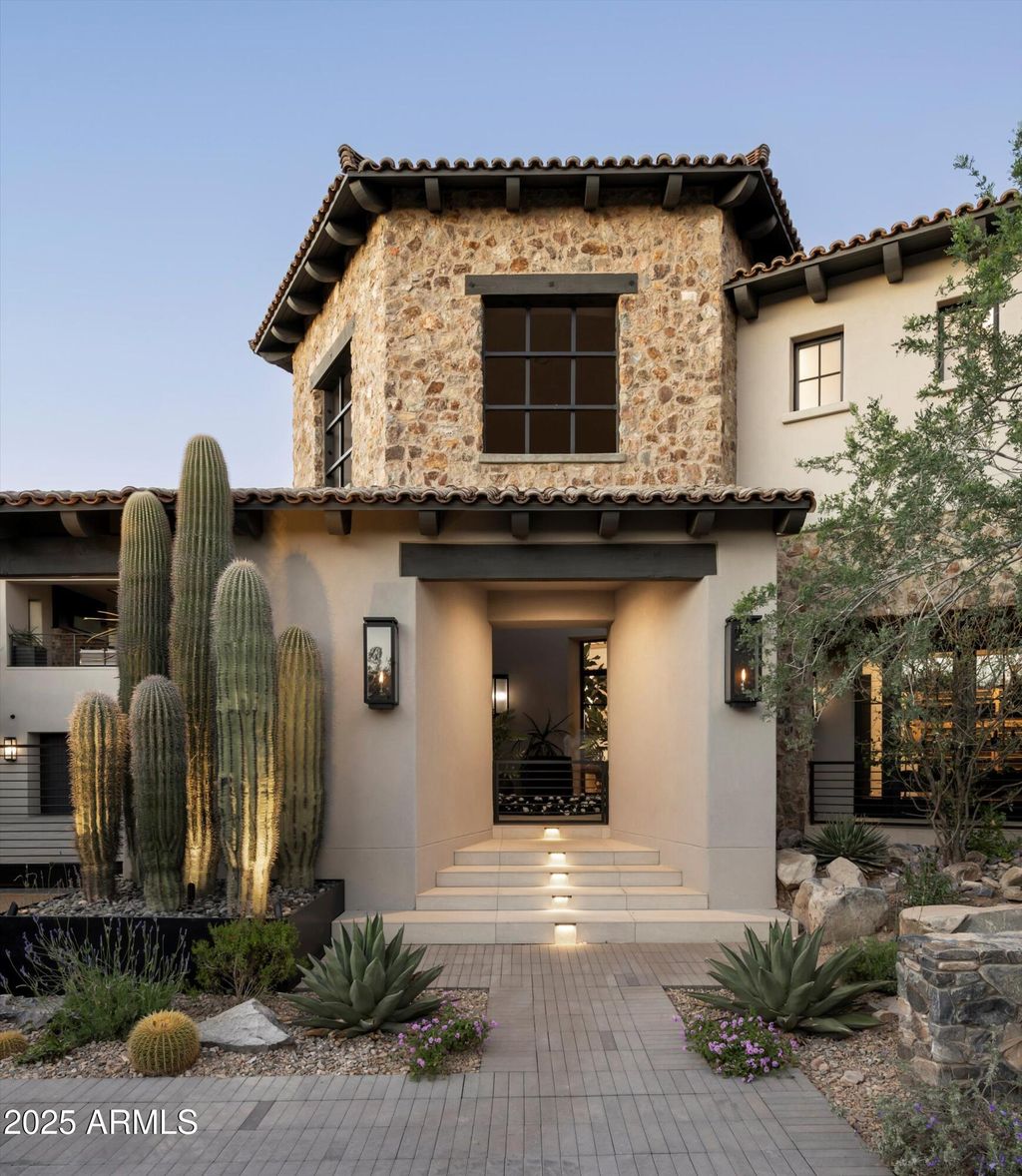 Photo of 10338 E Mountain Spring Road, Scottsdale, AZ 85255 (MLS # 6946901)