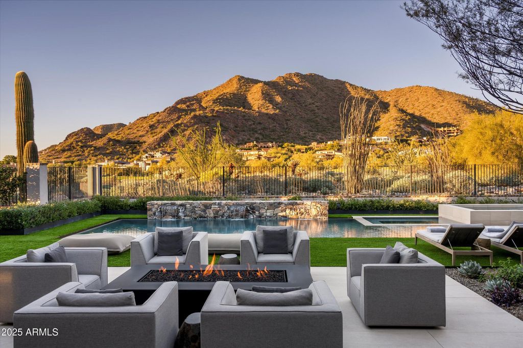 Photo of 10338 E Mountain Spring Road, Scottsdale, AZ 85255 (MLS # 6946901)