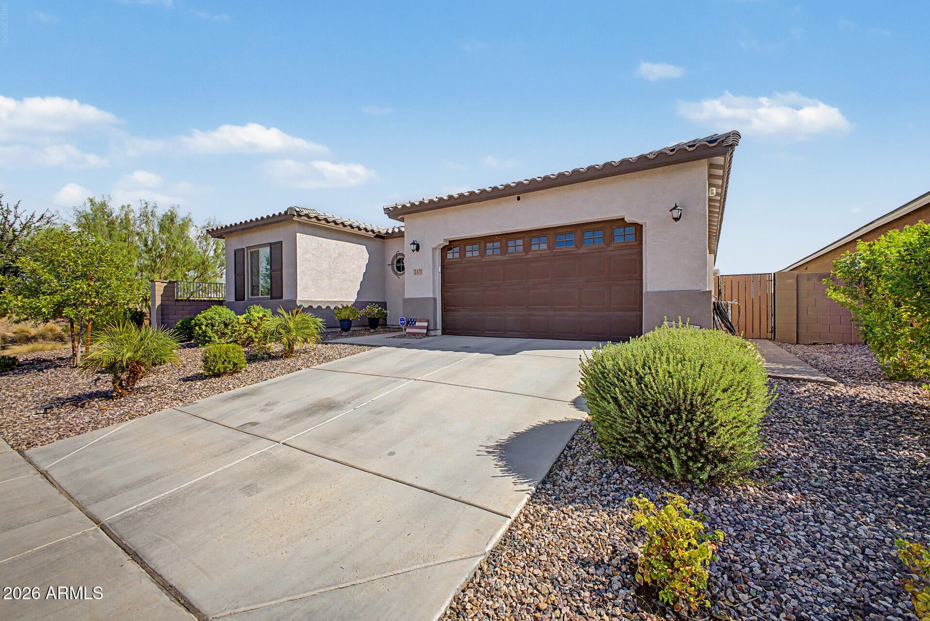 2373 E FANDANGO Drive