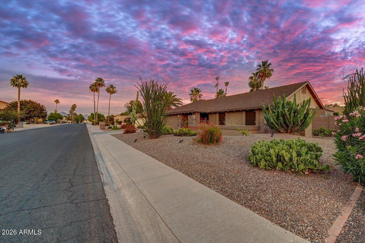 5017 E LE MARCHE Avenue