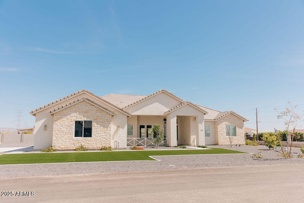 1229 N 106TH Place