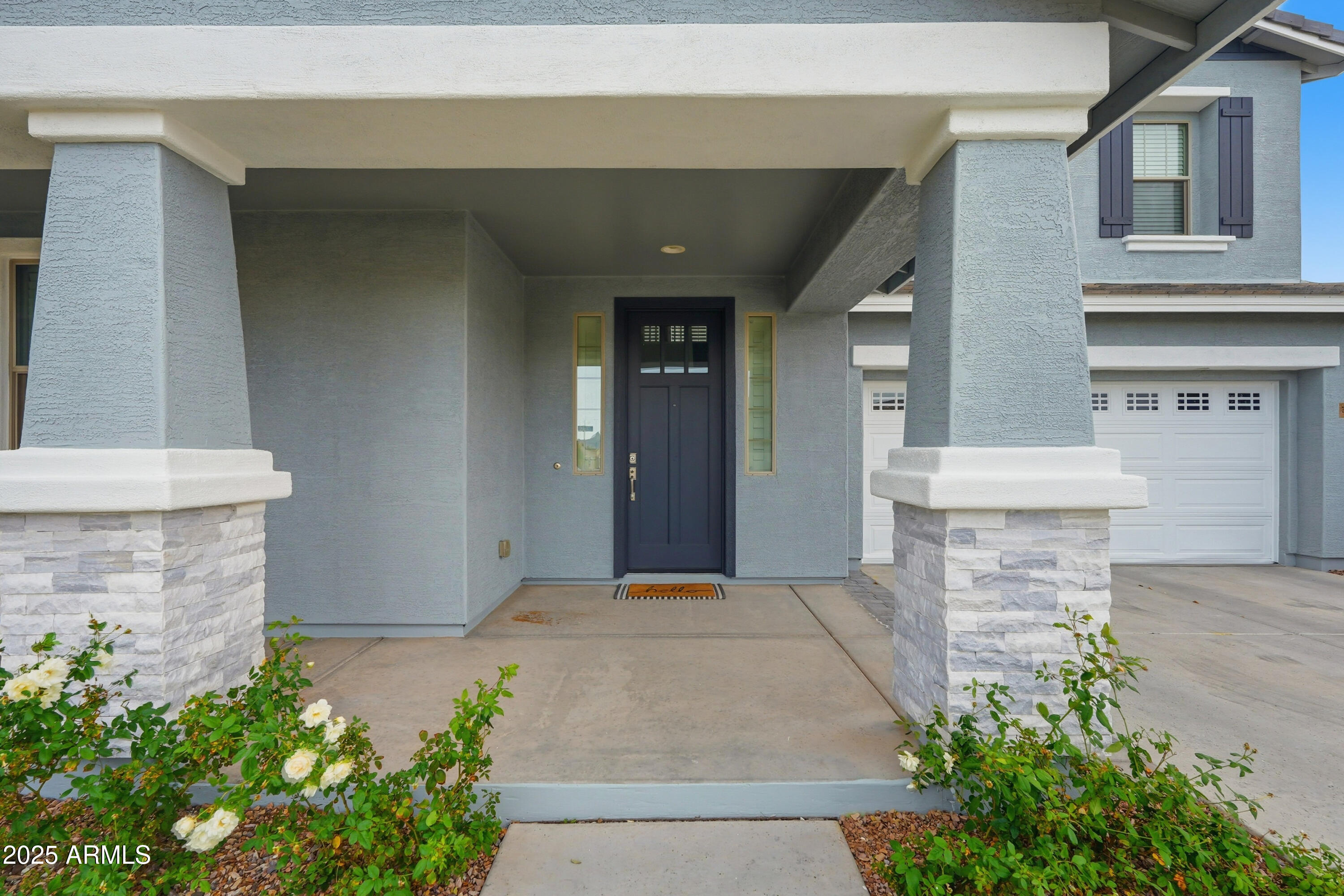 3035 E QUENTON Street