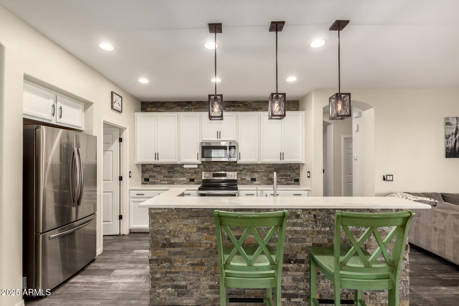 538 W GUM TREE Avenue