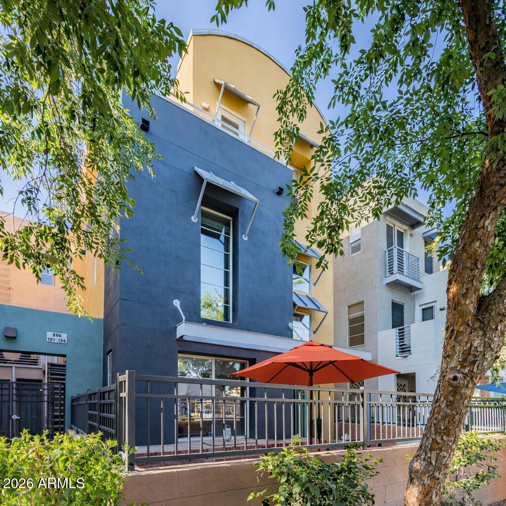 706 E WASHINGTON Street 124