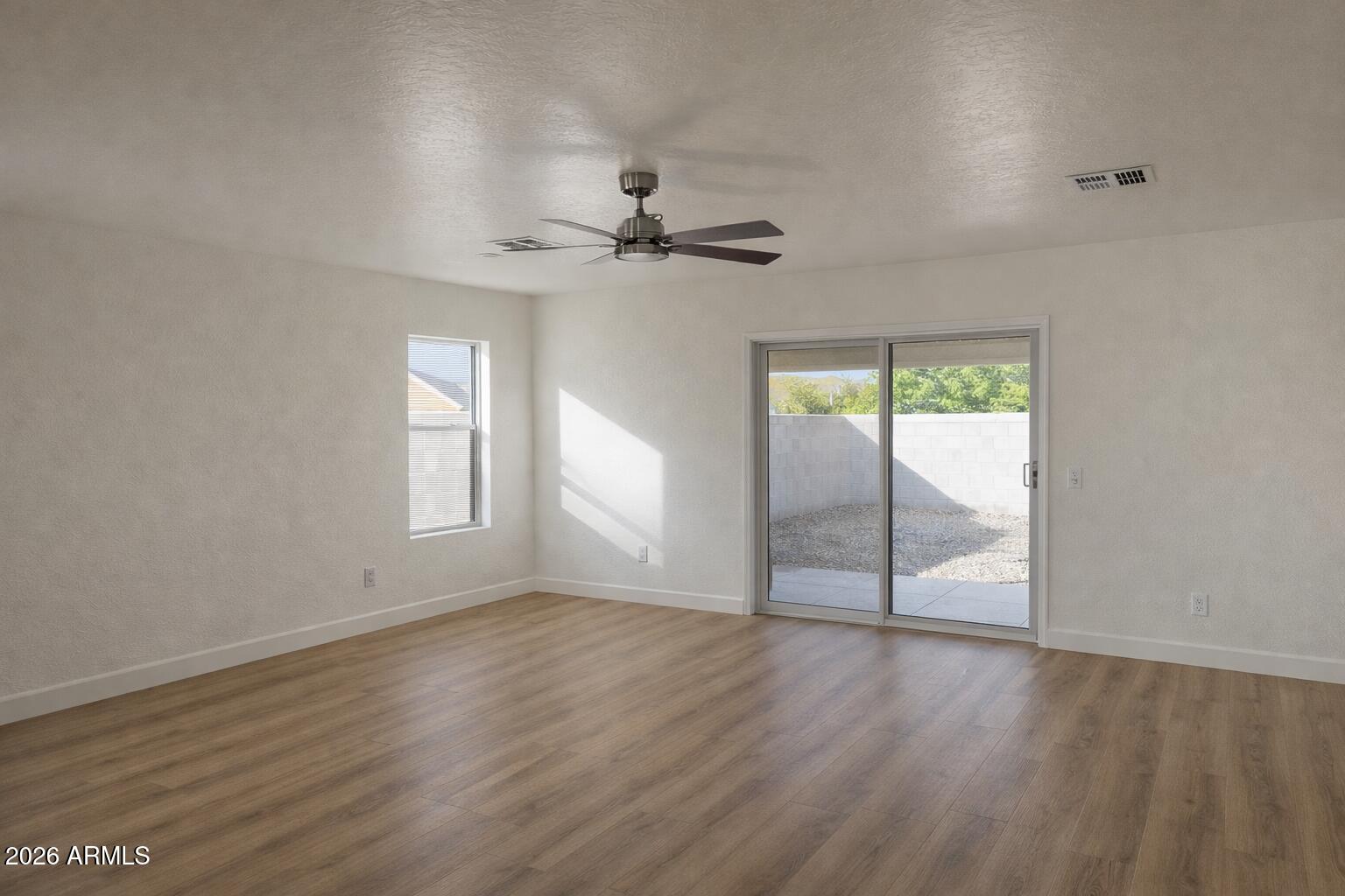 11536 W Oglesby Avenue