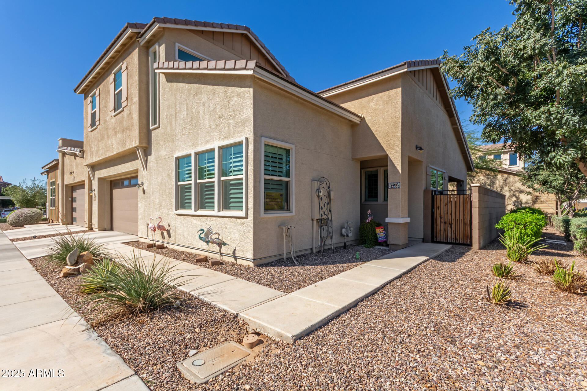 1880 E LANTANA Drive