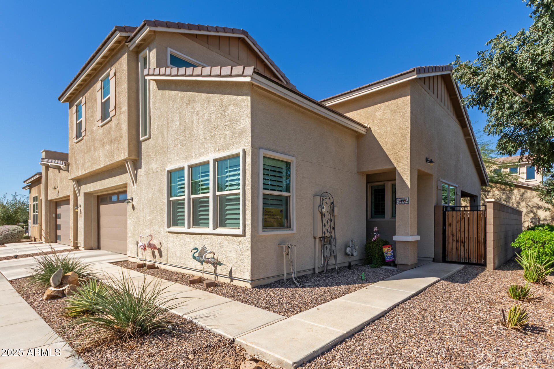 1880 E LANTANA Drive