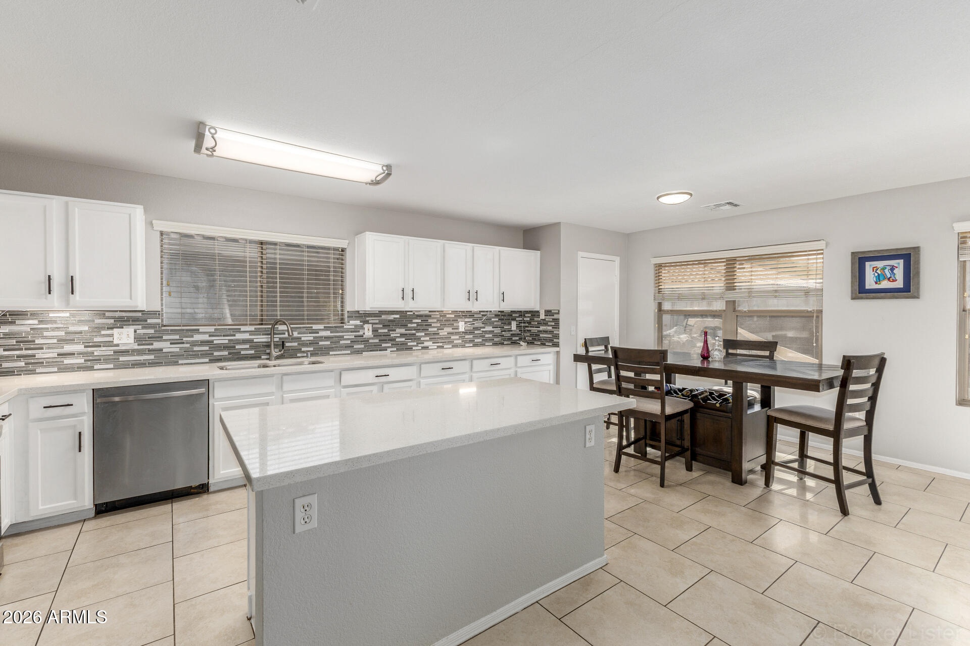 2457 E PALM BEACH Drive