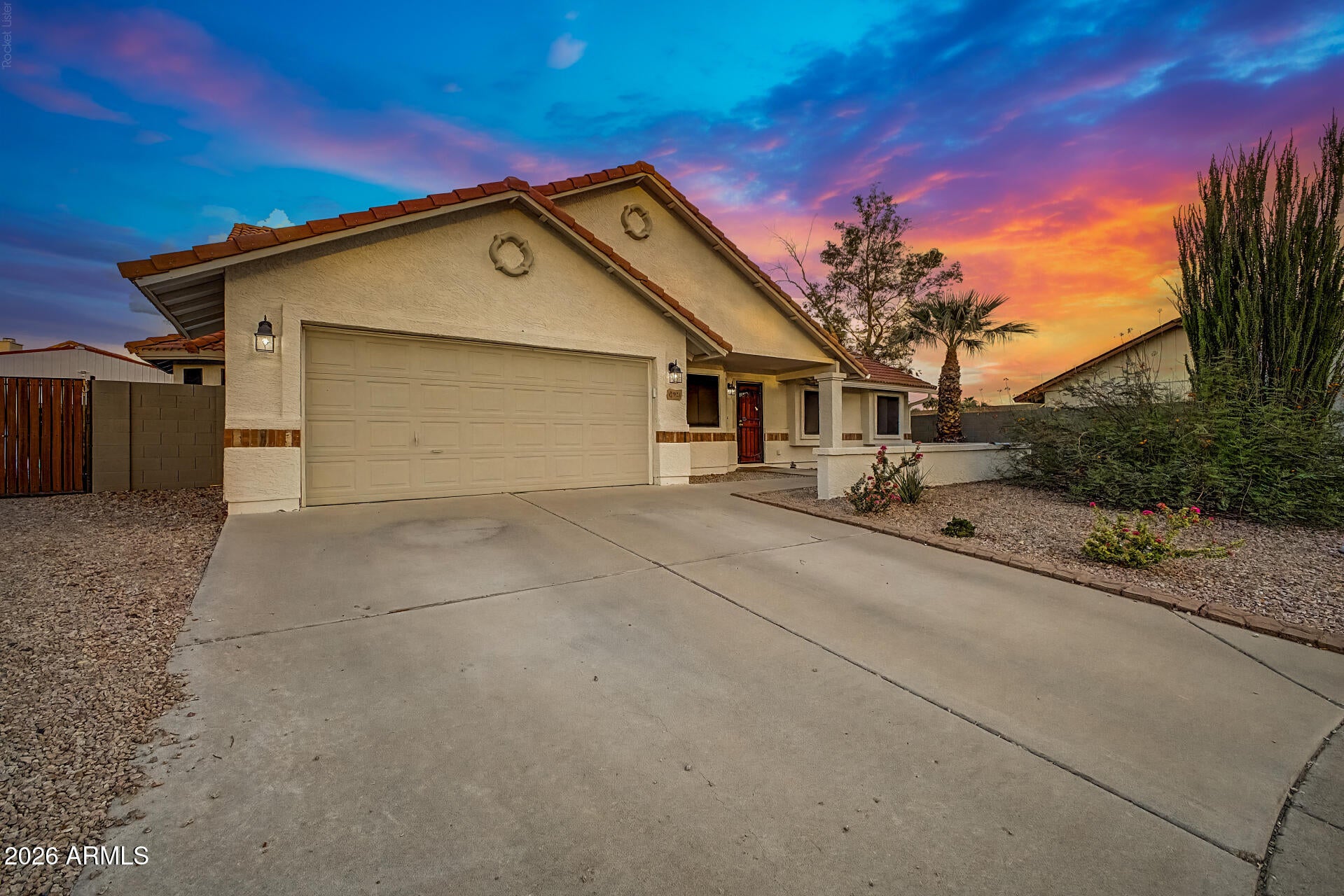 921 N SANDAL Circle