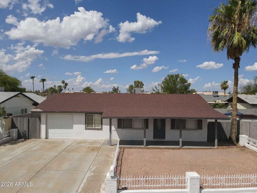 Photo of 936 E Flint Street, Chandler, AZ 85225 (MLS # 7090626)