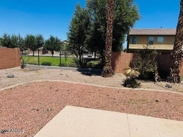 41896 W AVELLA Drive