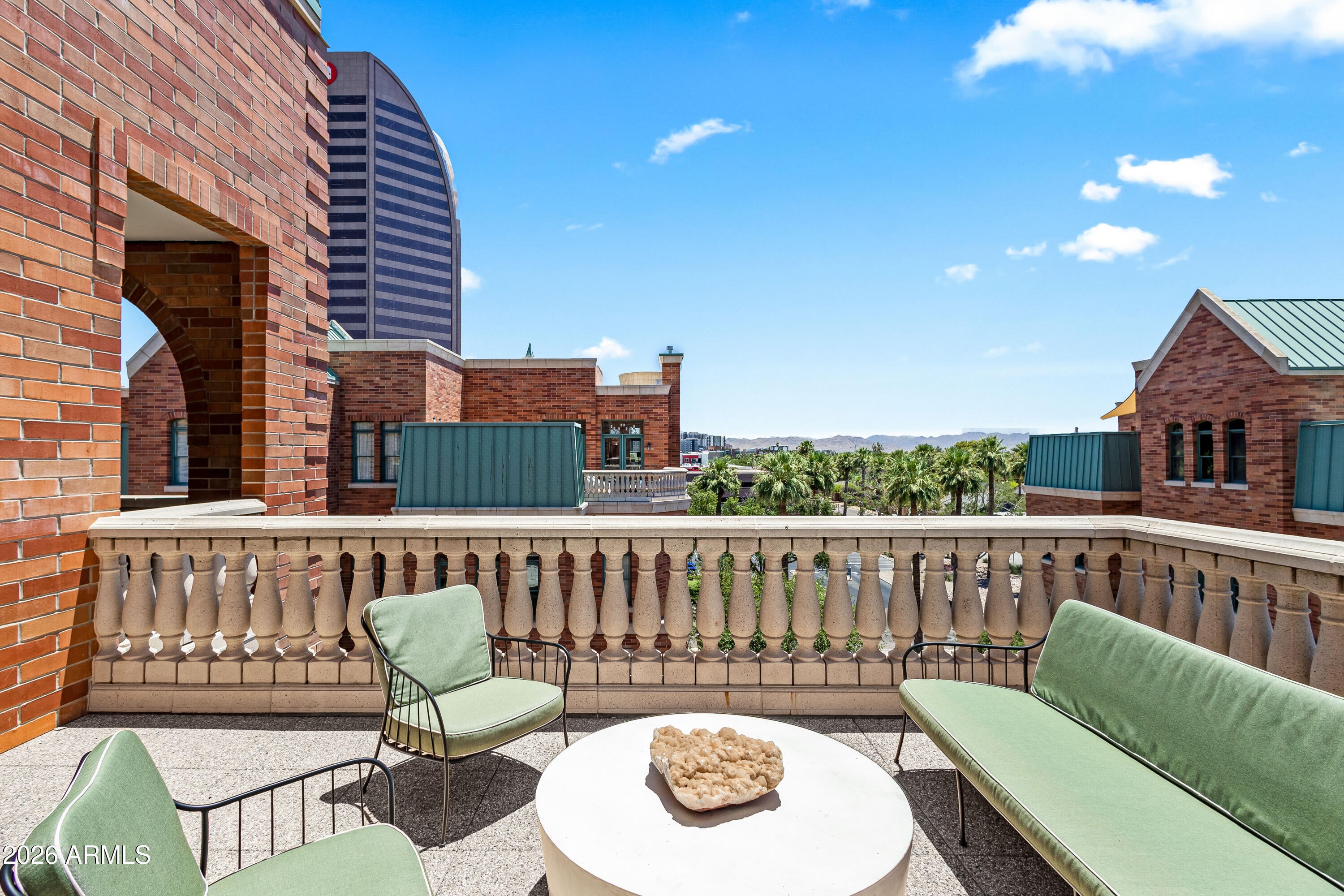54 W PALM Lane 54
