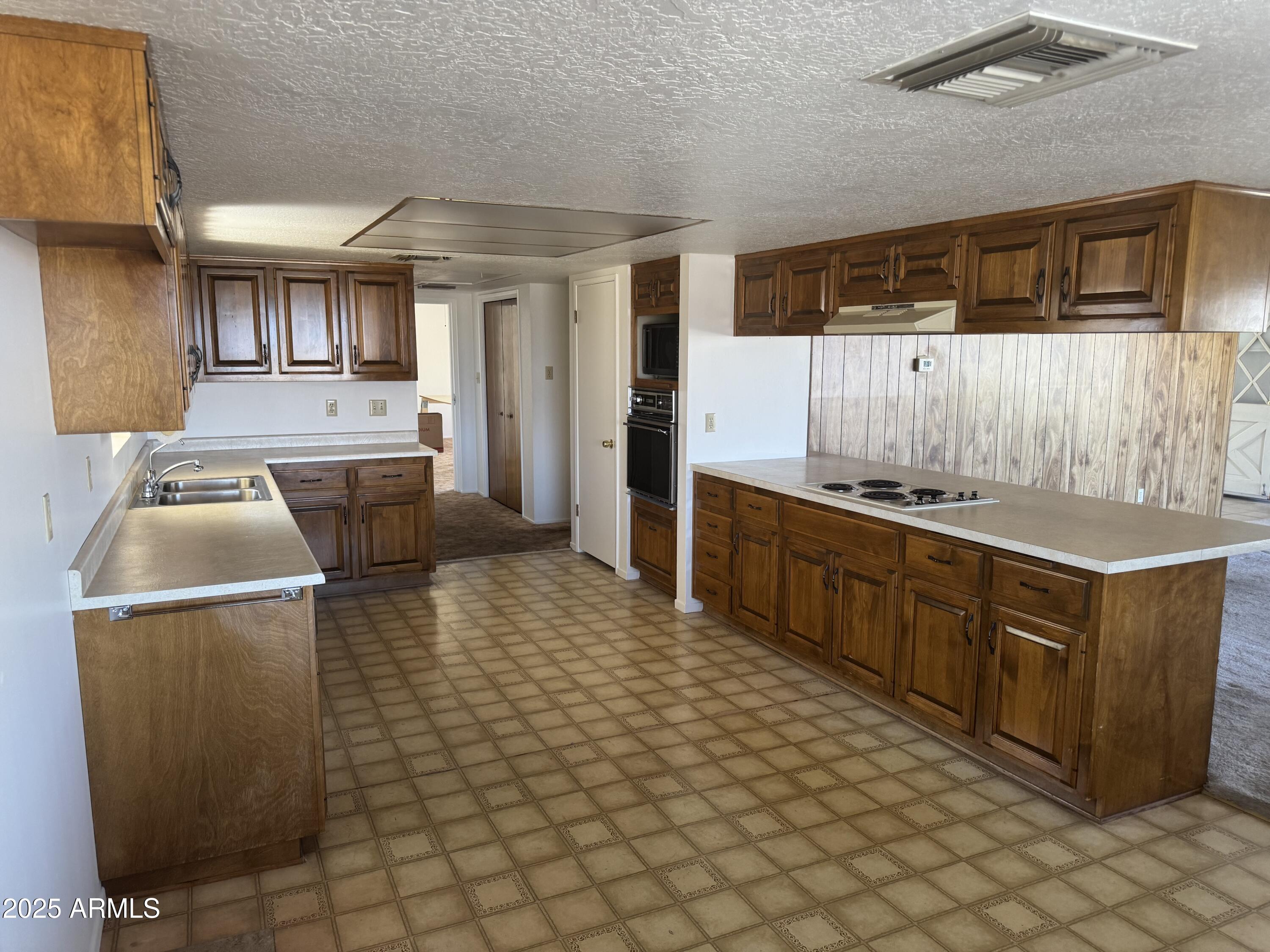 3259 E KATHERINE Drive