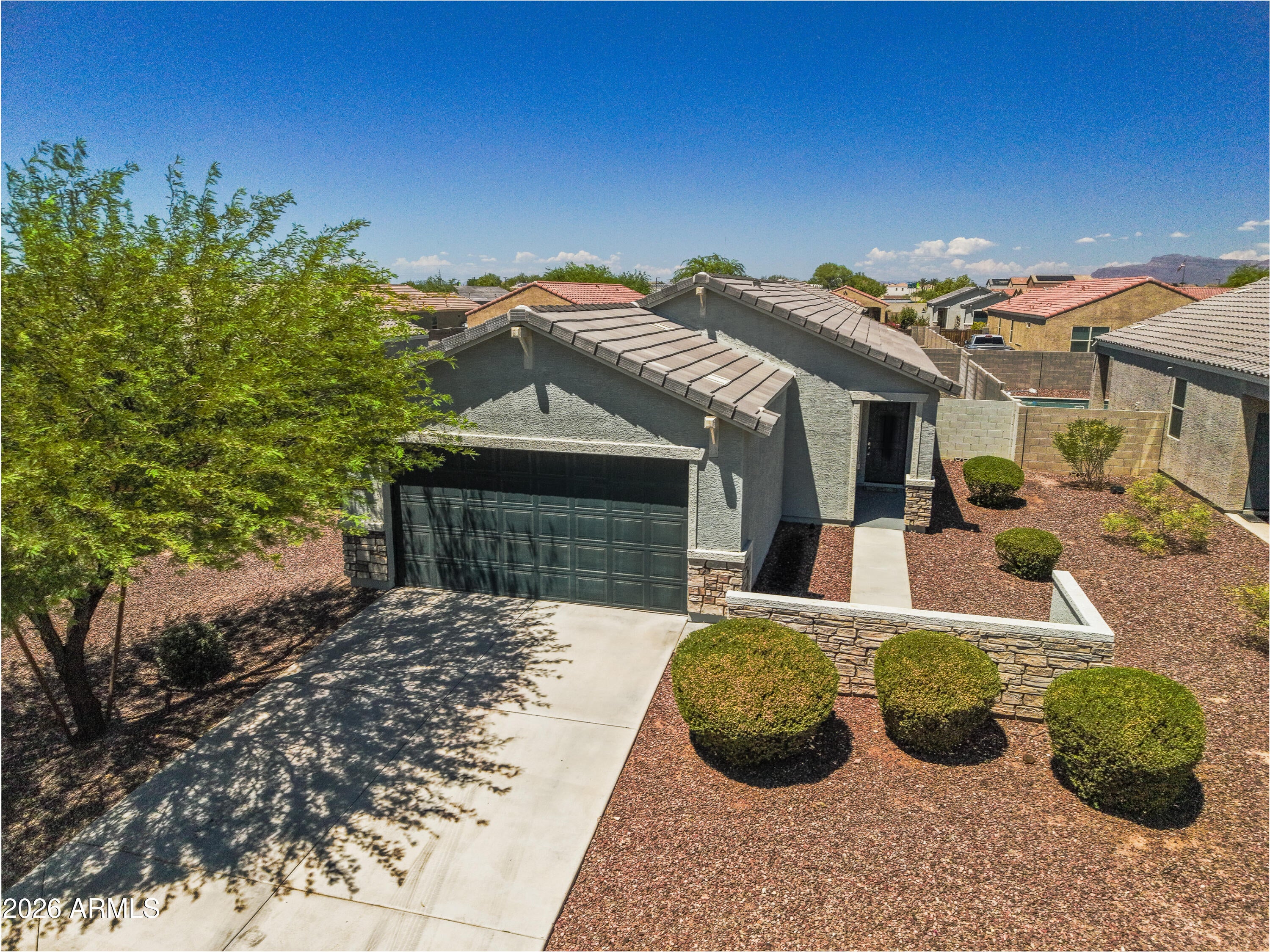 3806 E ARCHER Drive