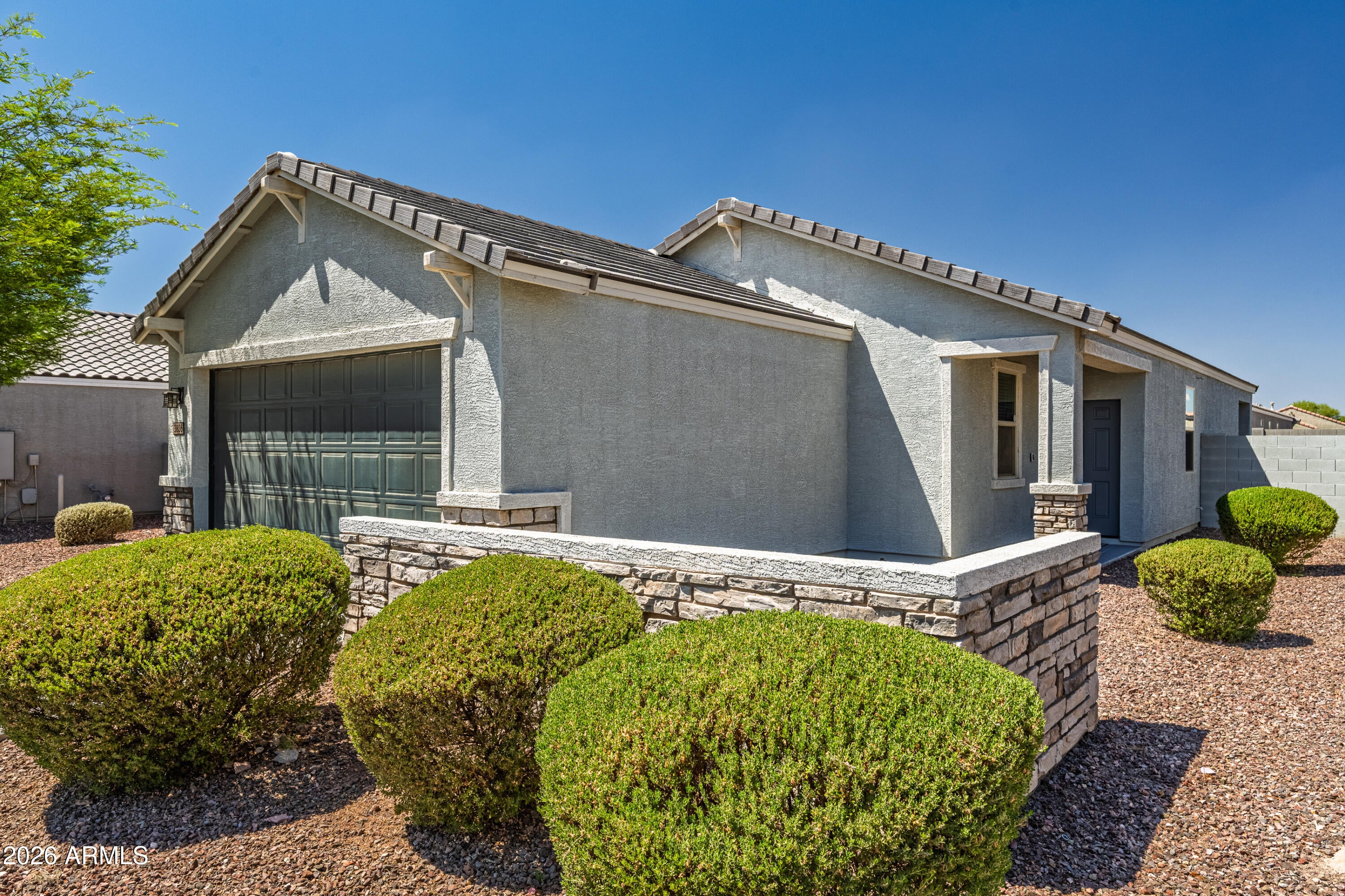 3806 E ARCHER Drive