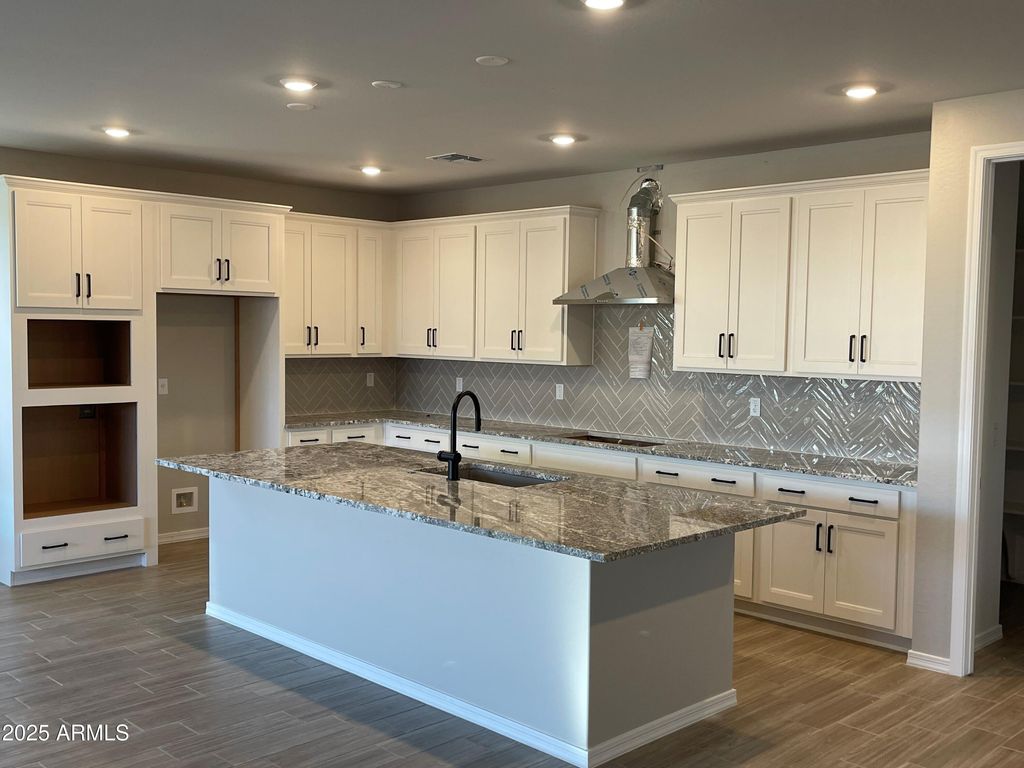 Photo of 2965 S 99th Drive, Avondale, AZ 85392 (MLS # 6938301)