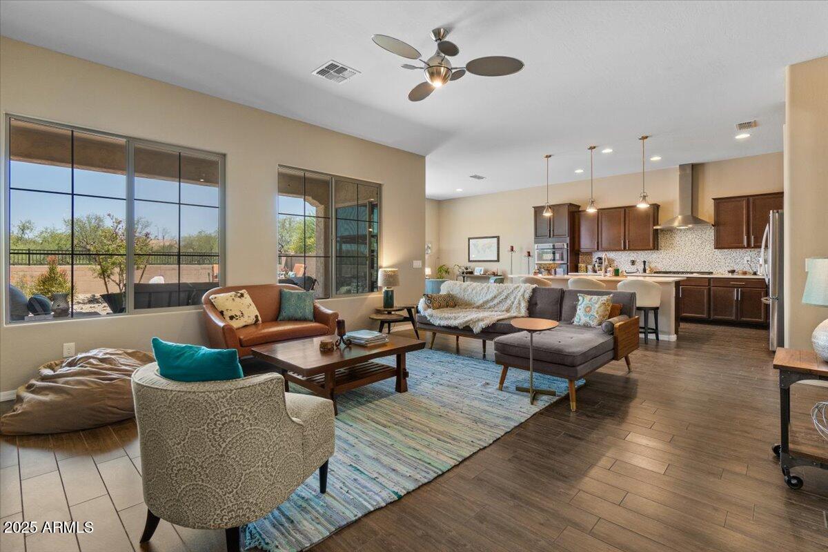 10914 E TARRAGON Avenue