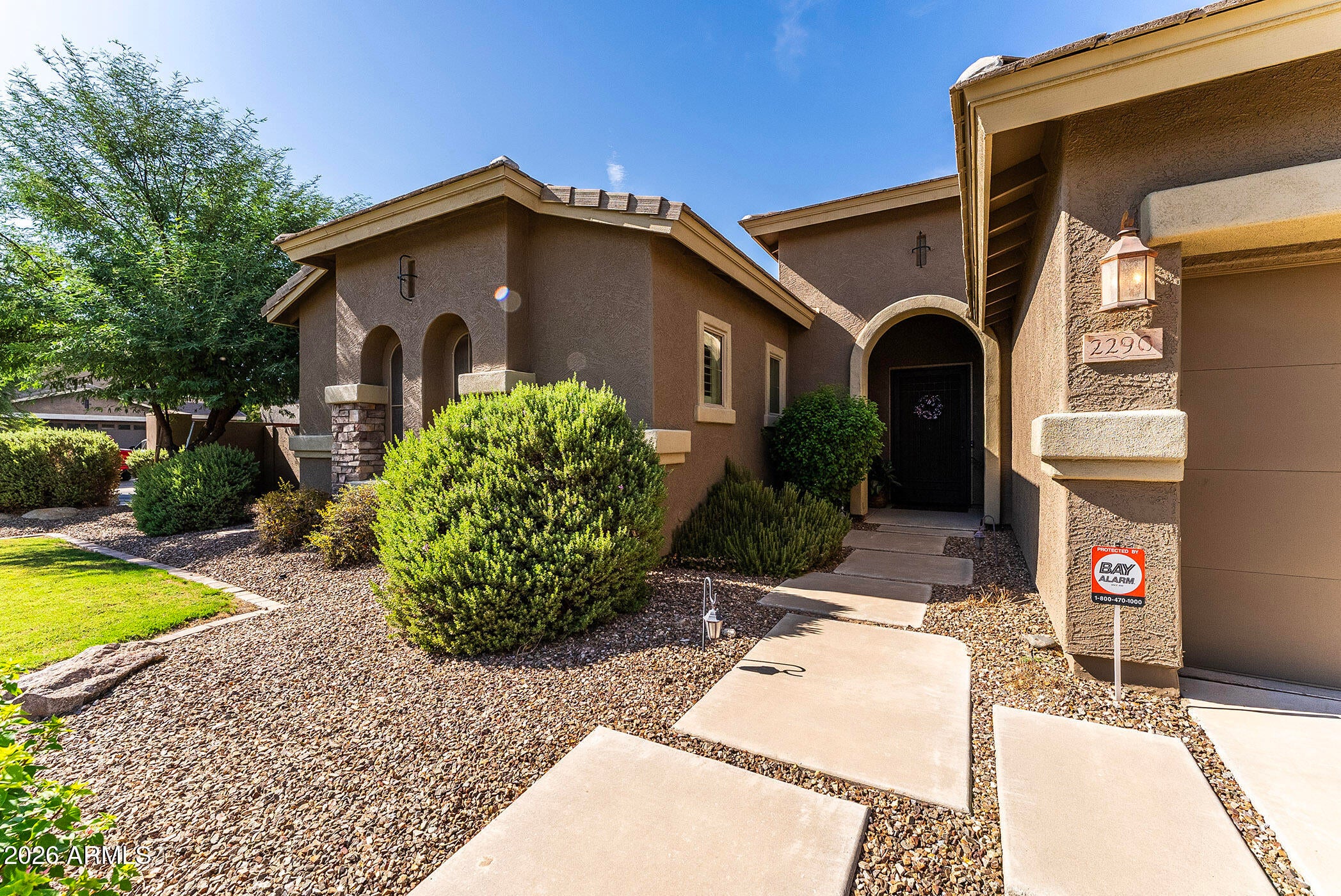 2290 E Coconino Drive