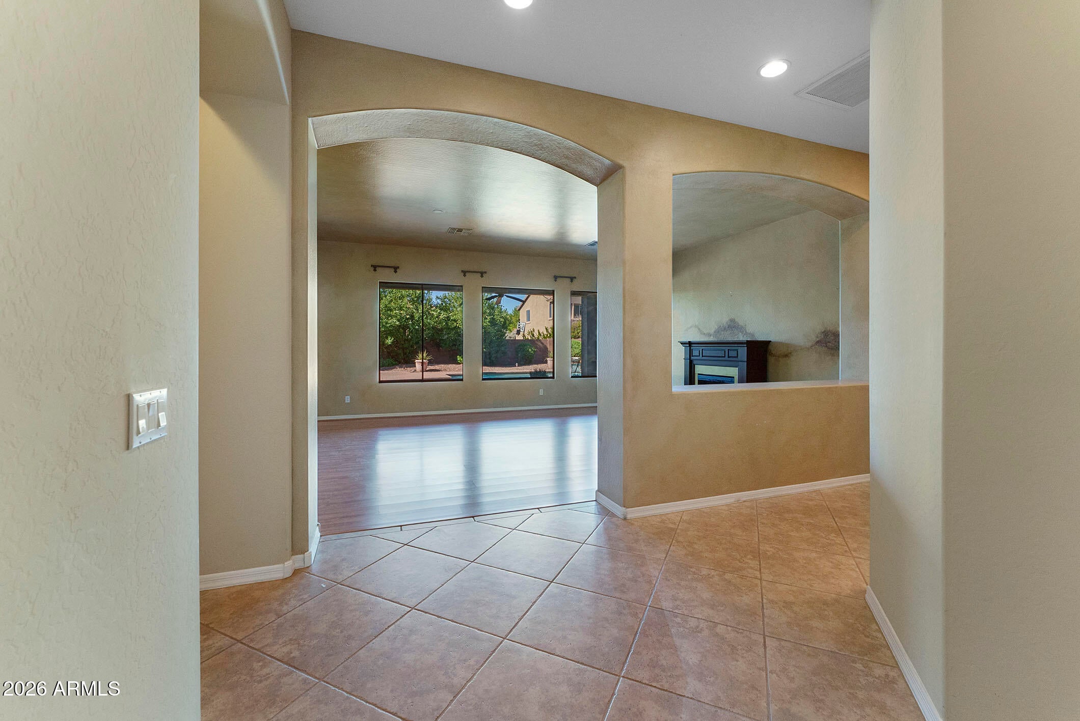 2290 E Coconino Drive