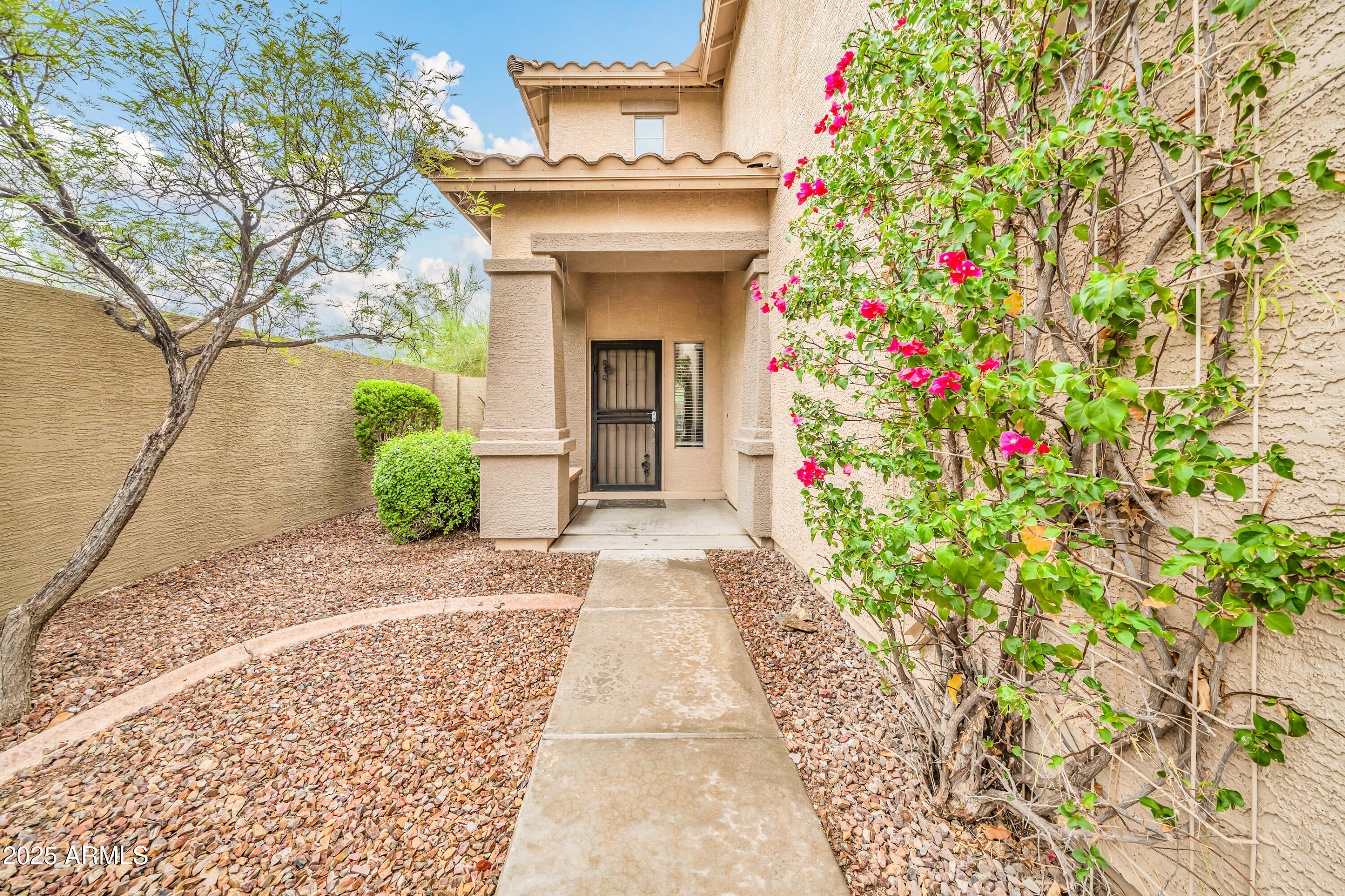 3546 W WEBSTER Court