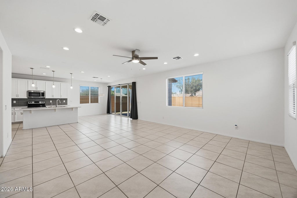 Photo of 6742 W Discovery Drive, Glendale, AZ 85303 (MLS # 7092810)