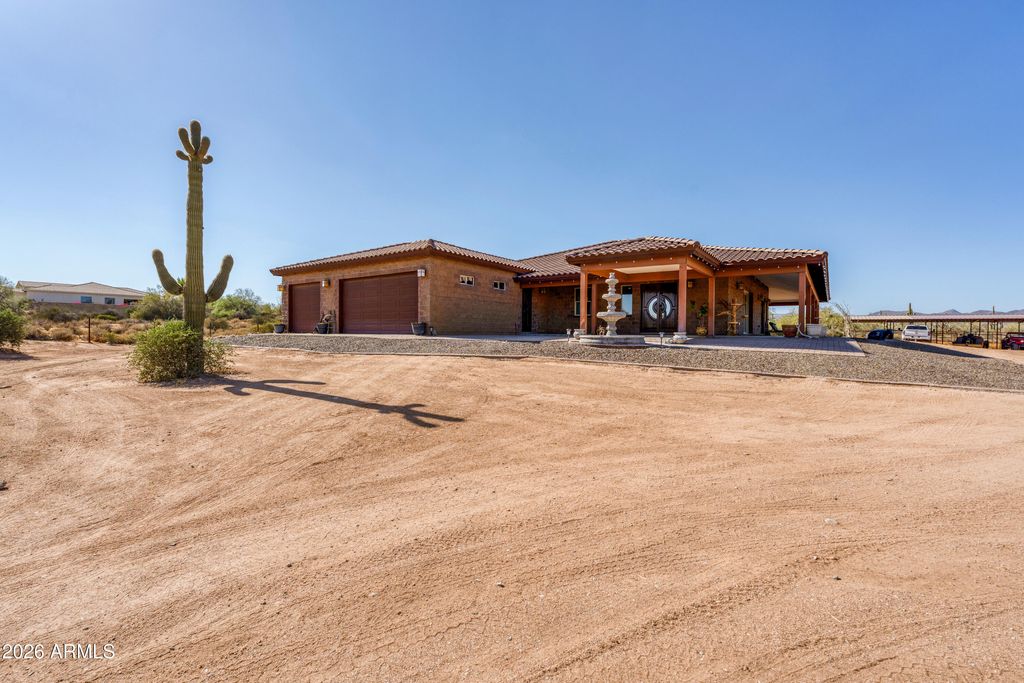 Photo of 17024 E Lone Mountain Road, Rio Verde, AZ 85263 (MLS # 7027382)