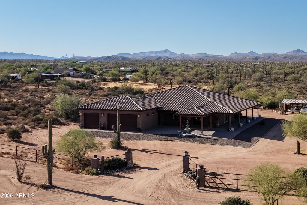 Photo of 17024 E Lone Mountain Road, Rio Verde, AZ 85263 (MLS # 7027382)
