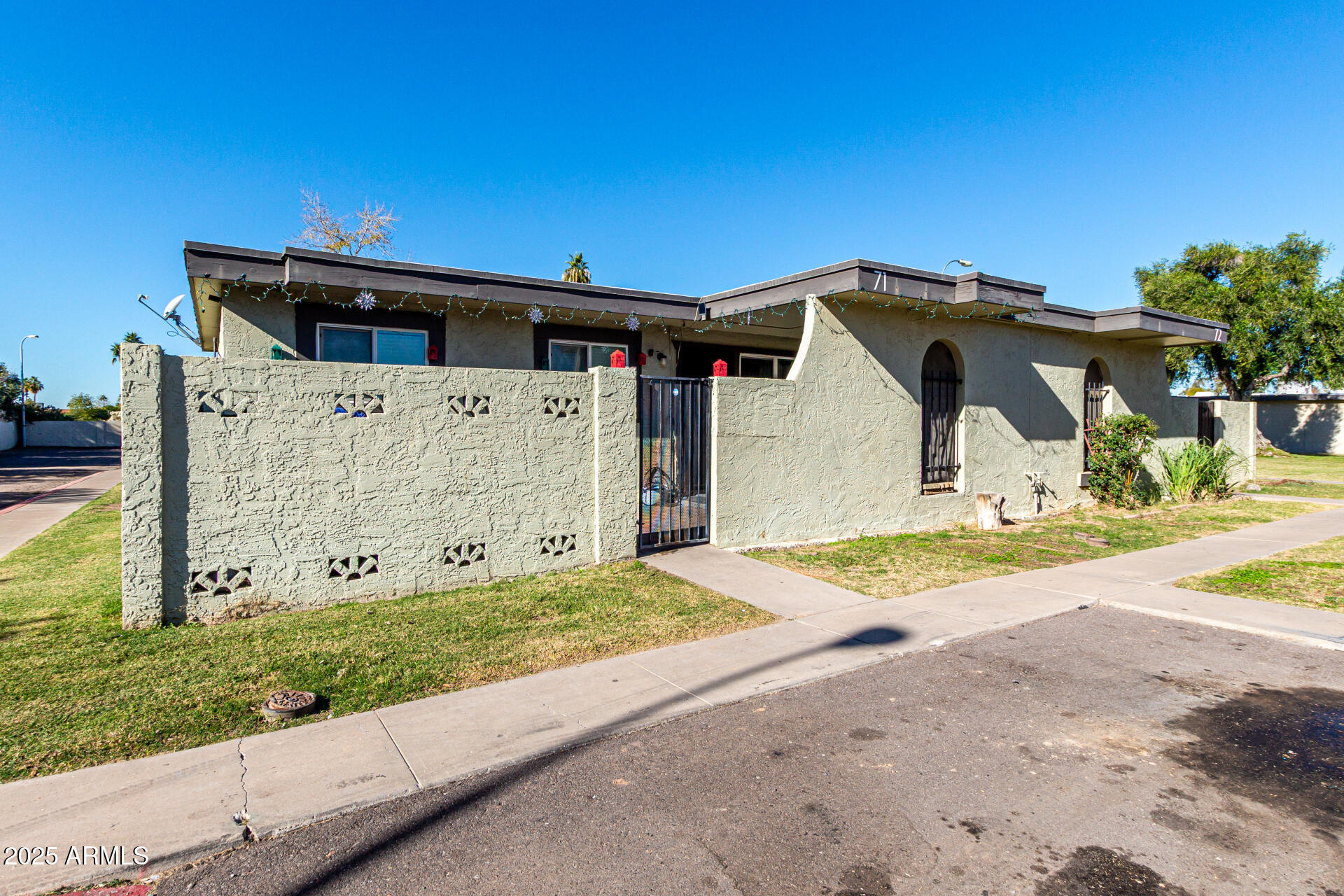 830 S DOBSON Road 72