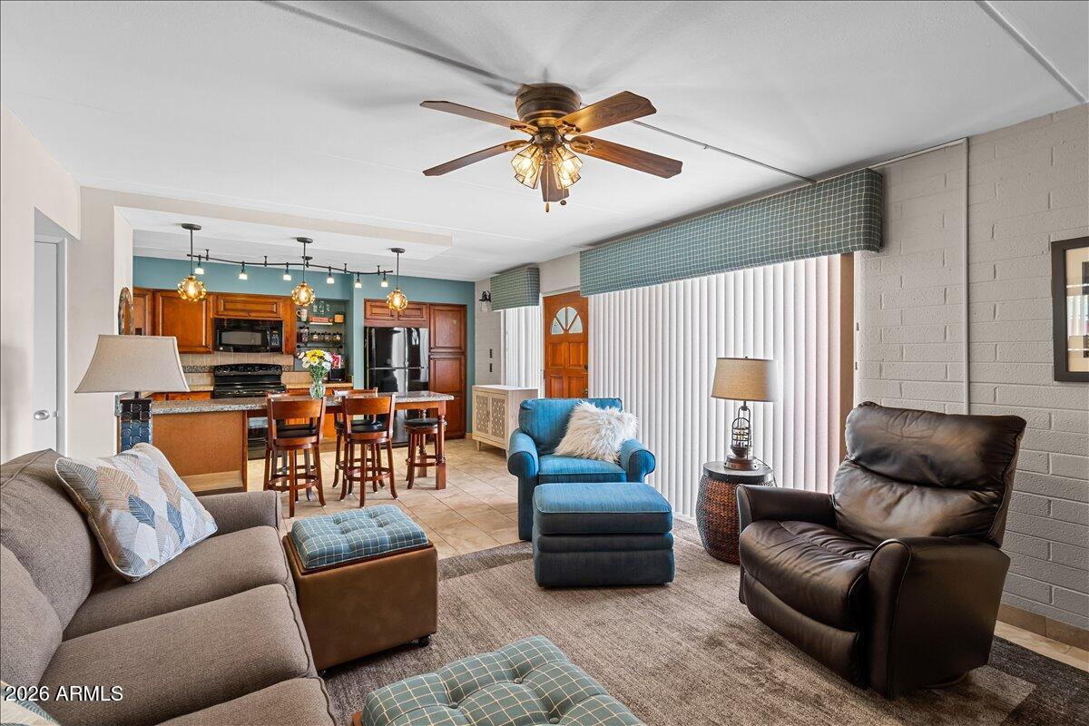 7751 E GLENROSA Avenue A6