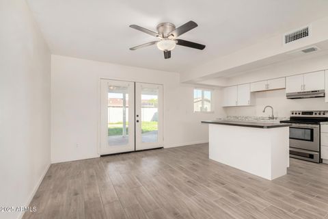 7808 W CLARENDON Avenue Phoenix AZ 85033