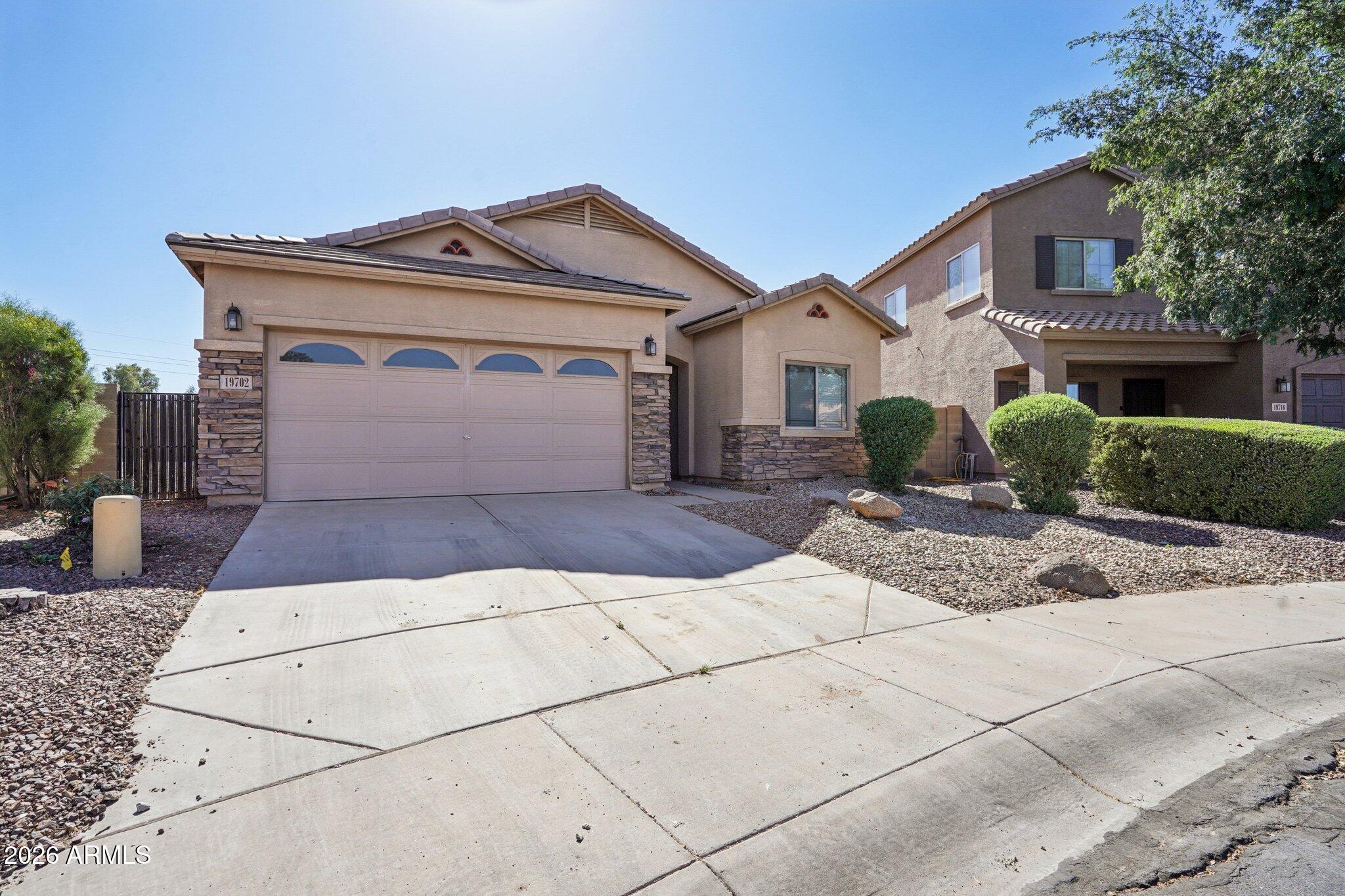 Properties 3 19702 N Emmerson Circle