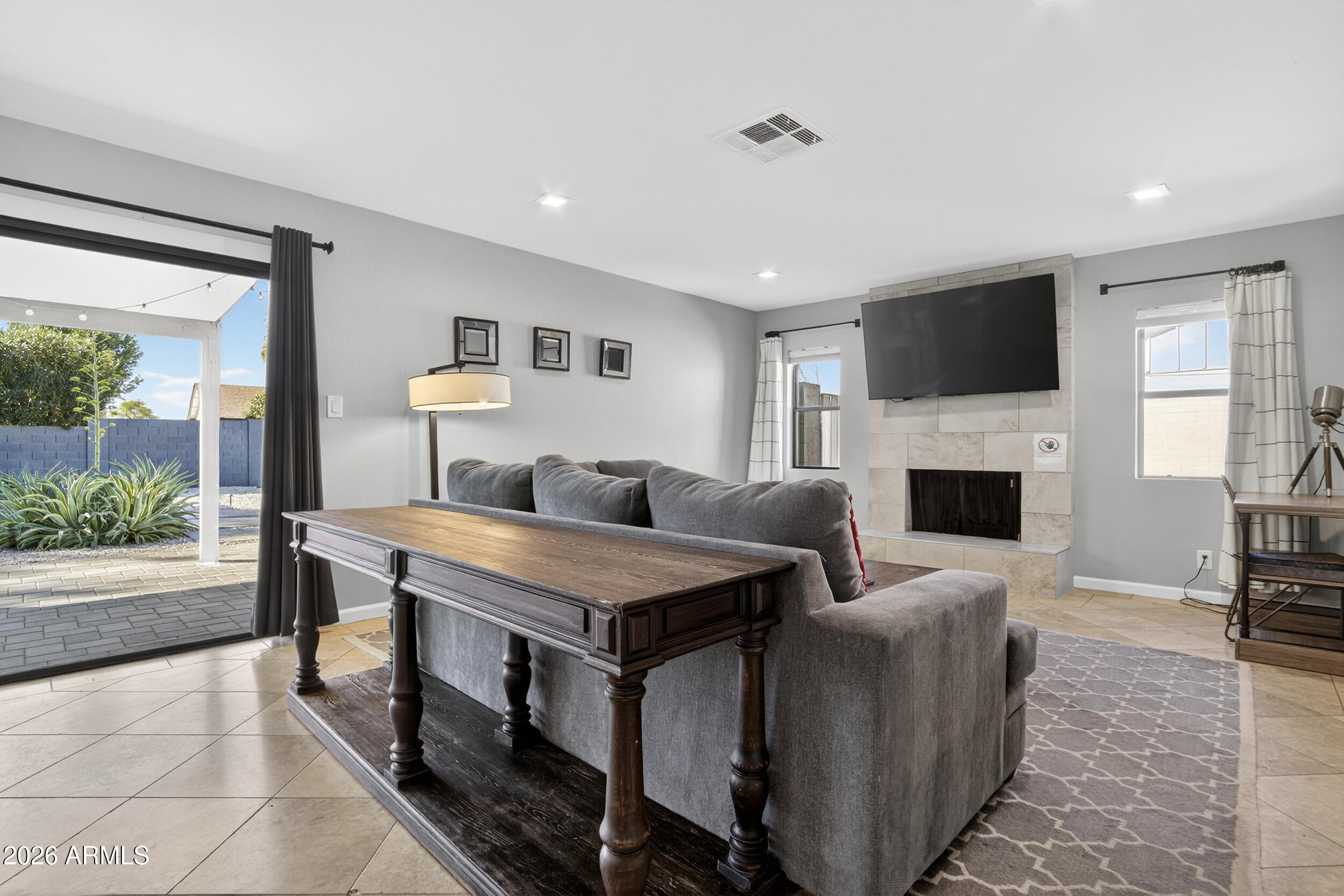 9387 E CORTEZ Street