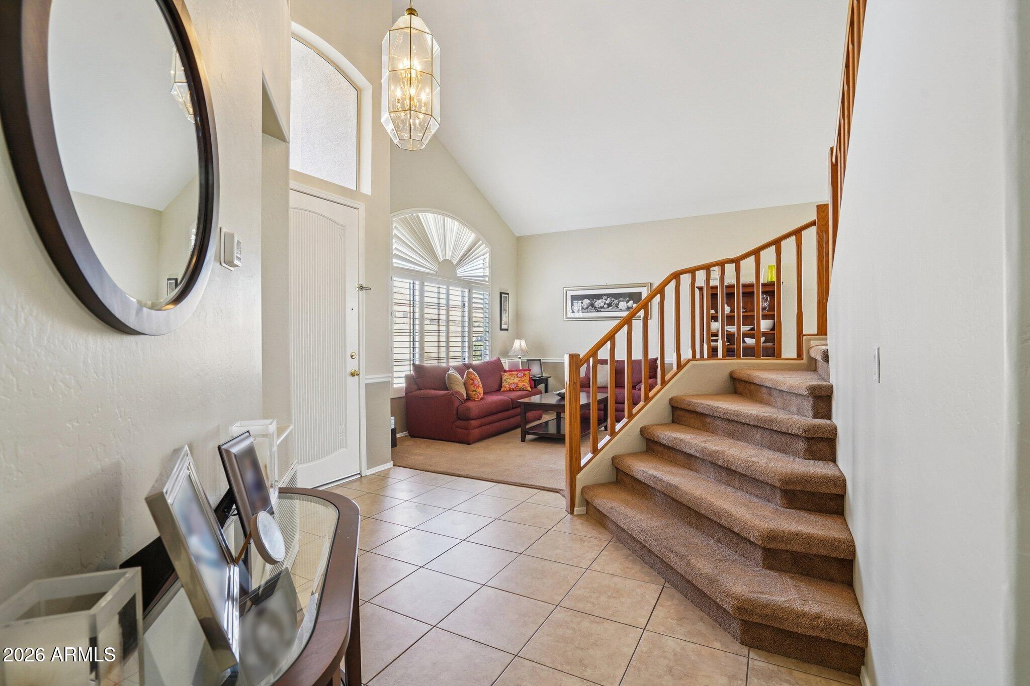 1621 W SOUTH FORK Drive