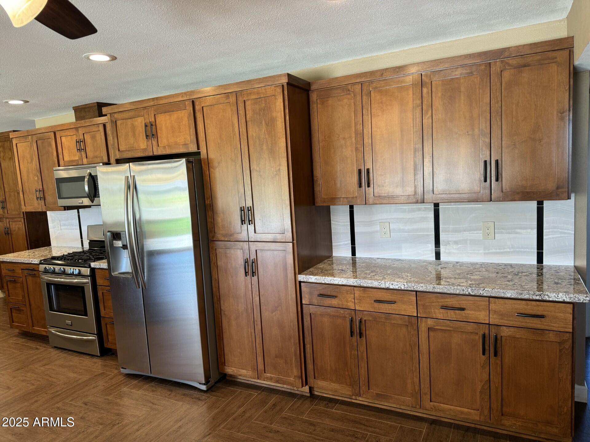 10035 W RIVIERA Drive