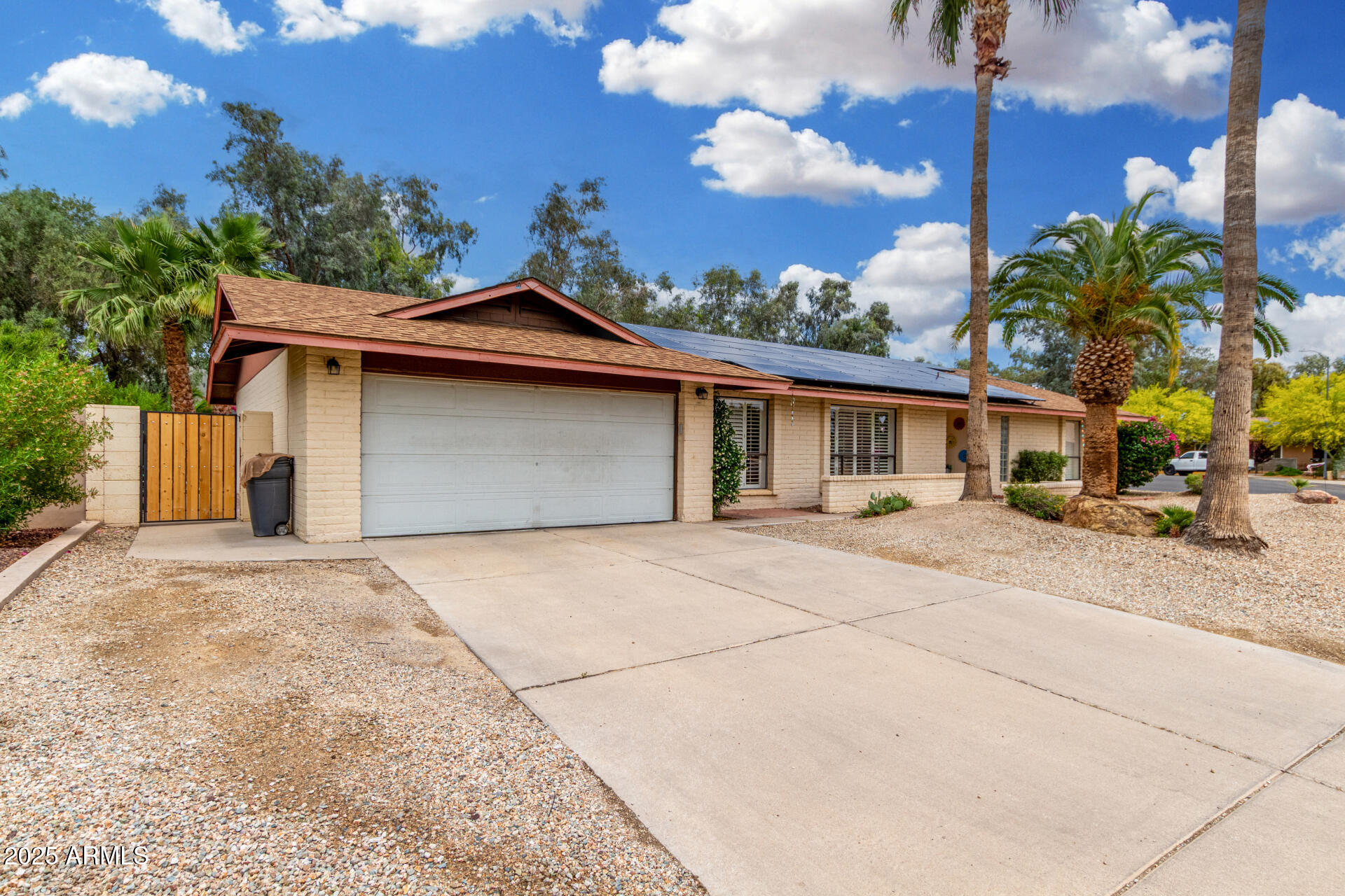134 E Le Marche Avenue