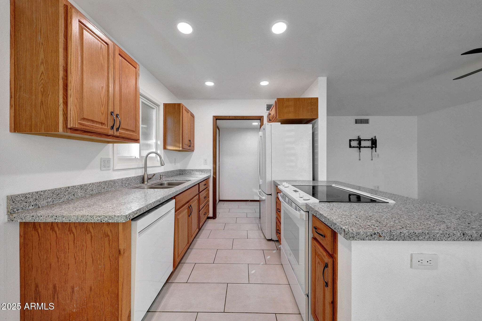 13232 N 98TH Avenue M